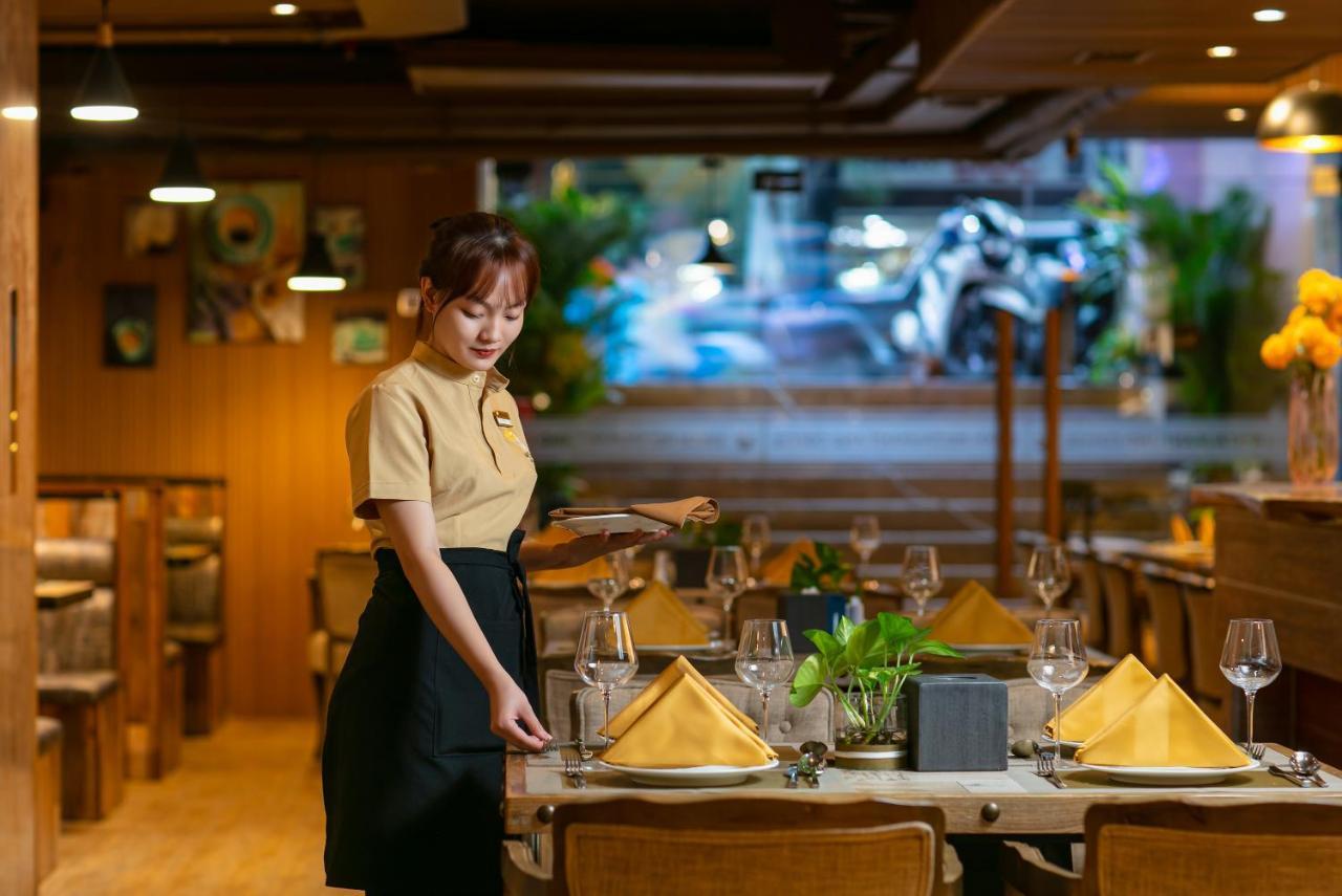 Nesta Hotel Saigon Bandar Ho Chi Minh Luaran gambar