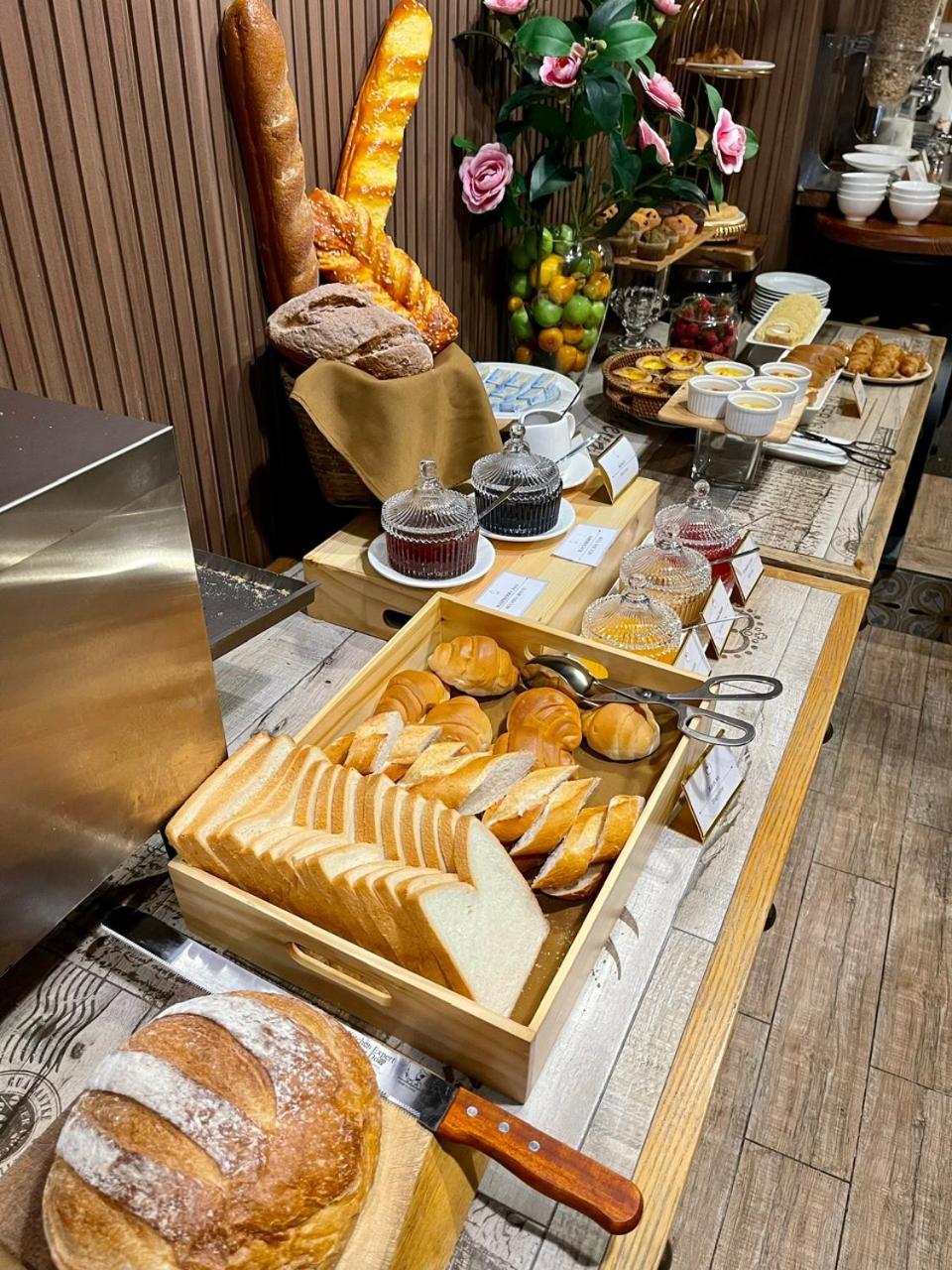 Nesta Hotel Saigon Bandar Ho Chi Minh Luaran gambar
